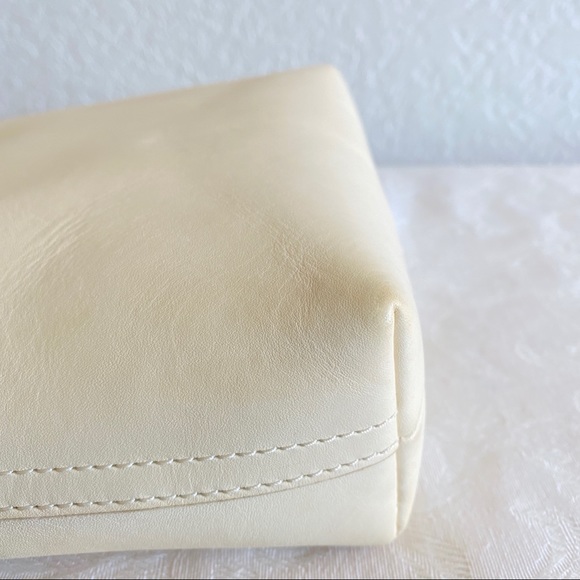 Madewell Ivory The Small Drawstring Transport Crossbody - Picture 4 of 16